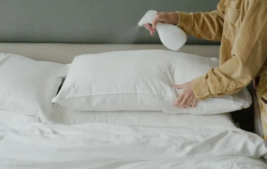 Flecken im Bett entfernen